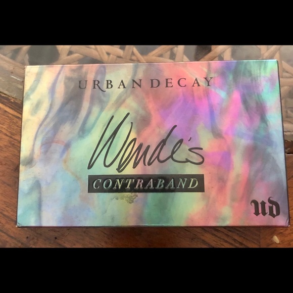 Urban Decay Other - UD Wendes  Contraband  Eyeshadow Palette